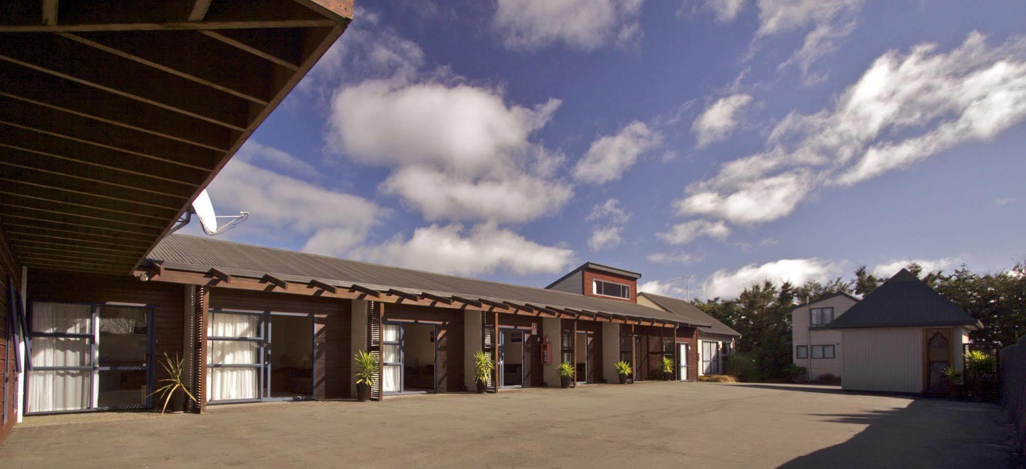 Alpine Motel Ohakune Exteriör bild